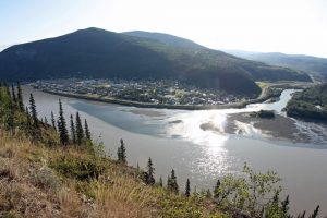 Blick über Dawson City und den Yukon - dem Zentrum des großen Goldrausch