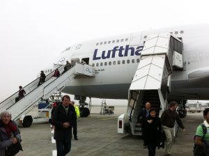 Eine 747 der Lufthansa auf dem Flughafen in Frankfurt