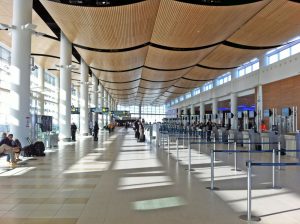 Moderne Architektur im Flughafen Terminal von Winnipeg