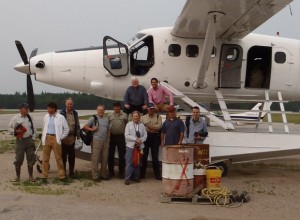 Unsere gesamte Truppe inkl. Piloten (oben links) kurz vor dem Abflug