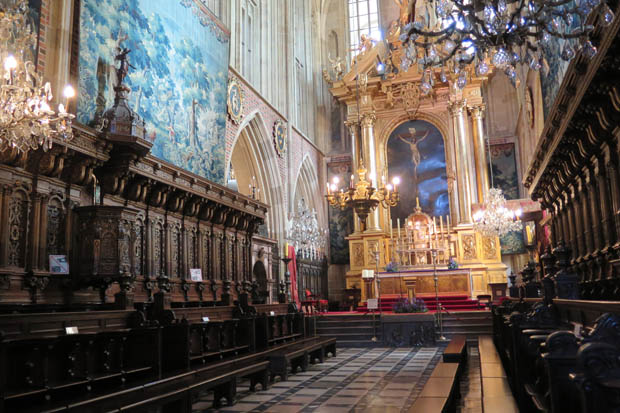 Prunkvoll präsentiert sich die Kathedrale auf dem Wawel