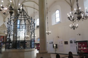 Die Synagoge von innen