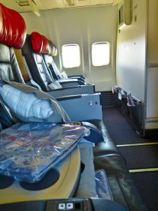 Die komplette erste Reihe in der Boeing B737 von Turkish Airlines in der Business Class war frei, wie ein Blick in die Kabine zeigt