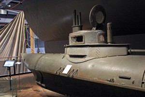 Ein U-Boot aus dem 1. Weltkrieg ist ausgestellt