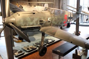 Aus dem Zweiten Weltkrieg sind viele Flugzeuge zu sehen