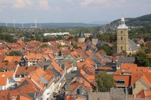 Vom Turm der Marktkirche in Goslar haben Besucher einen hervorragenden Blick auf die Stadt