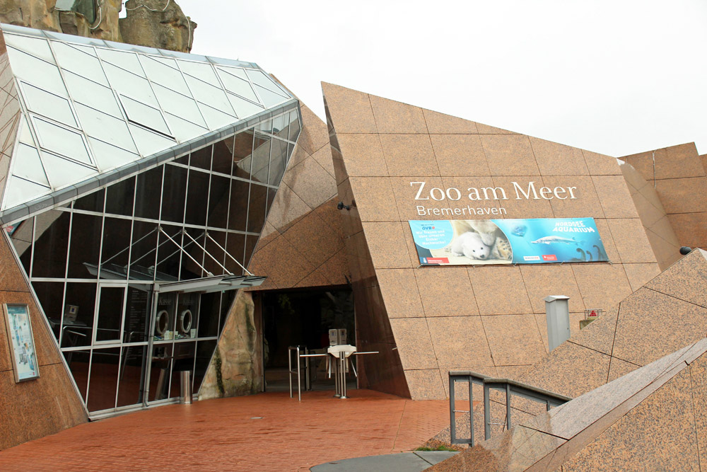 Der Eingang zum Zoo am Meer in Bremerhaven