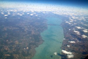 Der Plattensee in Ungarn sieht aus der Luft besonders beeindruckend aus