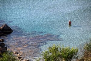 Kristallklar ist das Wasser in der Fig Tree Bay auf Zypern