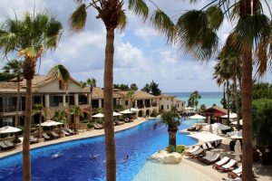 Sicher eine der schönsten Hotelansichten auf ganz Zypern bietet das Columbia Beach Ressort Pissouri