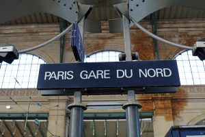 Der Thalys kommt in Paris am Bahnhof Gare du Nord an