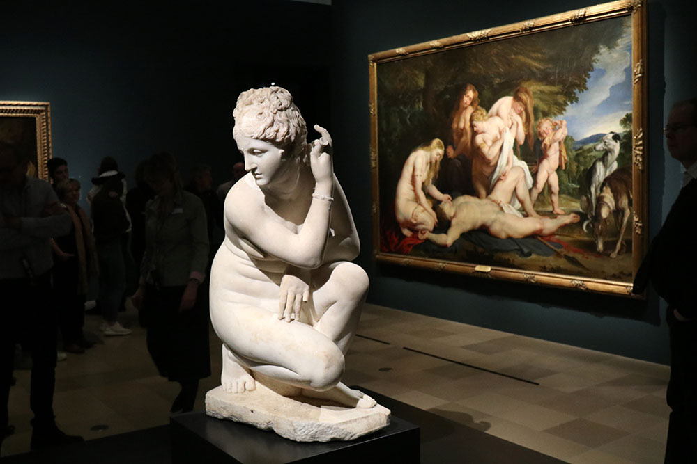 In der Ausstellung im Städel Museum in Frankfurt kann der Besucher wunderbar erkennen, wie Rubens antike Statuen, als Vorlage für seine Gemälde nutzte