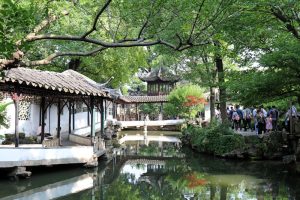 Die Elemente des chinesischen Gartens im Garten des bescheidenen Beamtens in Suzhou China sind nach dem Prinzip des Feng Shui angelegt