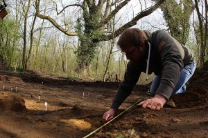 Die Archäologen bei den Ausgrabungen am Ort der Varusschlacht in Kalkriese bei Osnabrück zu beobachten, kann spannend sein