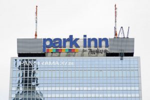 Das Park Inn Hotel zählt zu den schönsten Aussichtspunkten in Berlin. Von der Aussichtsplattform haben Besucher eine tolle Aussicht über die Stadt