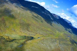 Tundralandschaft im Tombstone Territorial Park im Yukon