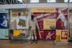Ausstellung in der Waschkaue der Zeche Zollern in Dortmund im Ruhrgebiet