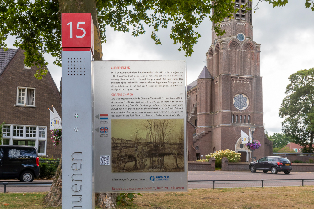 Links neben der St. Clemens Kirche hatte Vincent van Gogh ein Atelier.