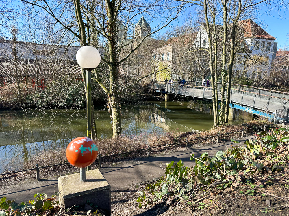 Die rote Kugel markiert den Mittelpunkt von Osnabrück.