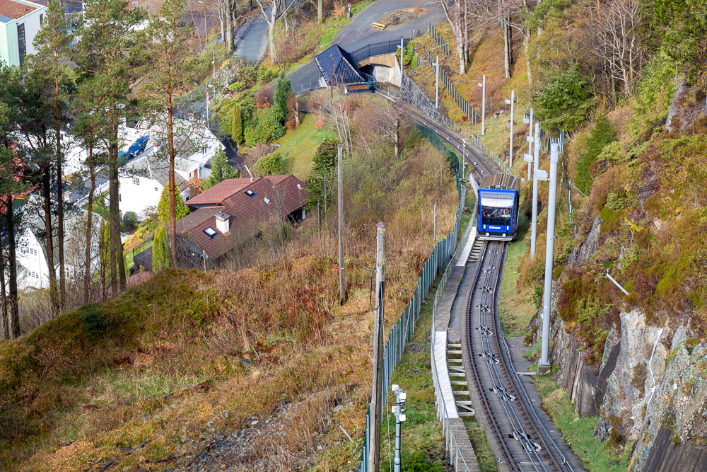 Ausflug mit der Floybanen in Bergen auf einer Kreuzfahrt mit der AIDAnova